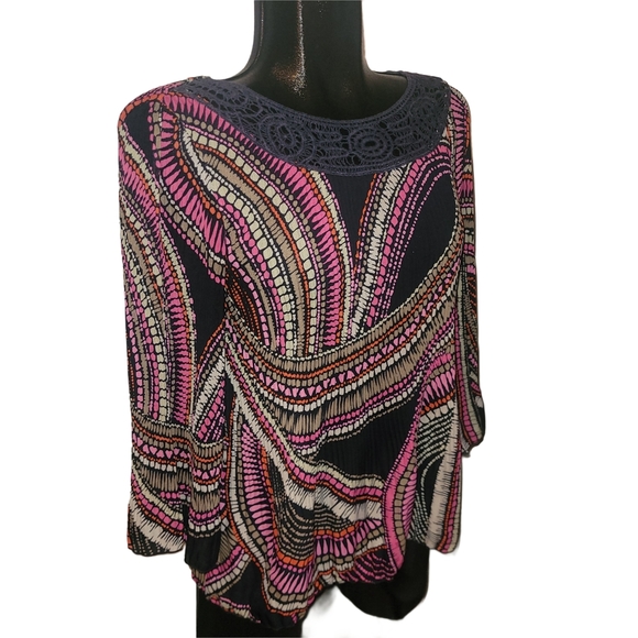Cleo Multicolor Accordion Pleated Top with Crochet Neckline M - Picture 2 of 6